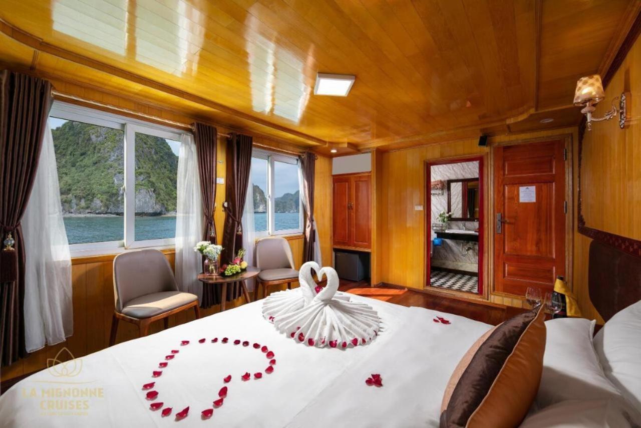 Sunlight Cruise Hotel Ha Long Buitenkant foto