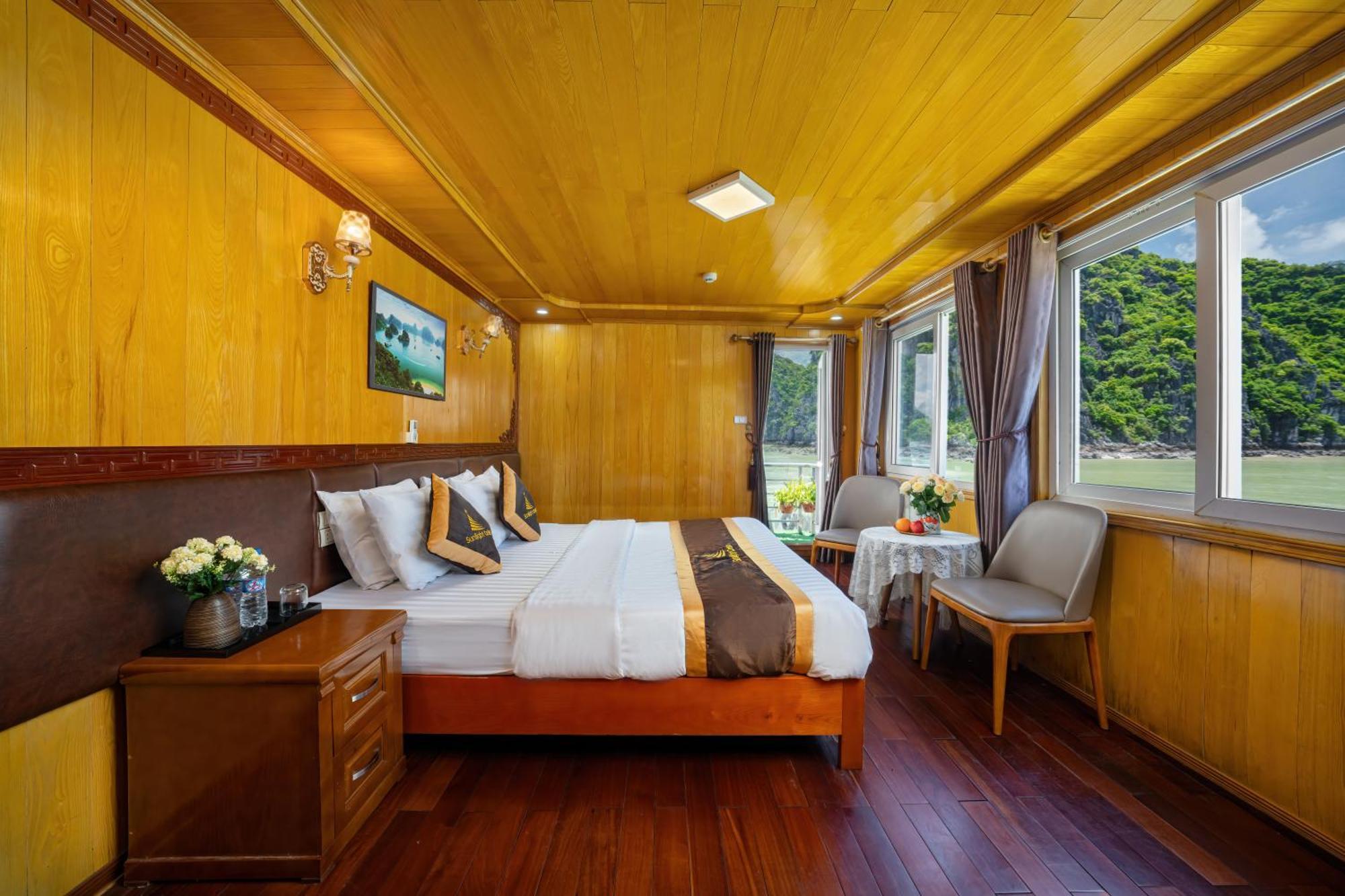 Sunlight Cruise Hotel Ha Long Buitenkant foto