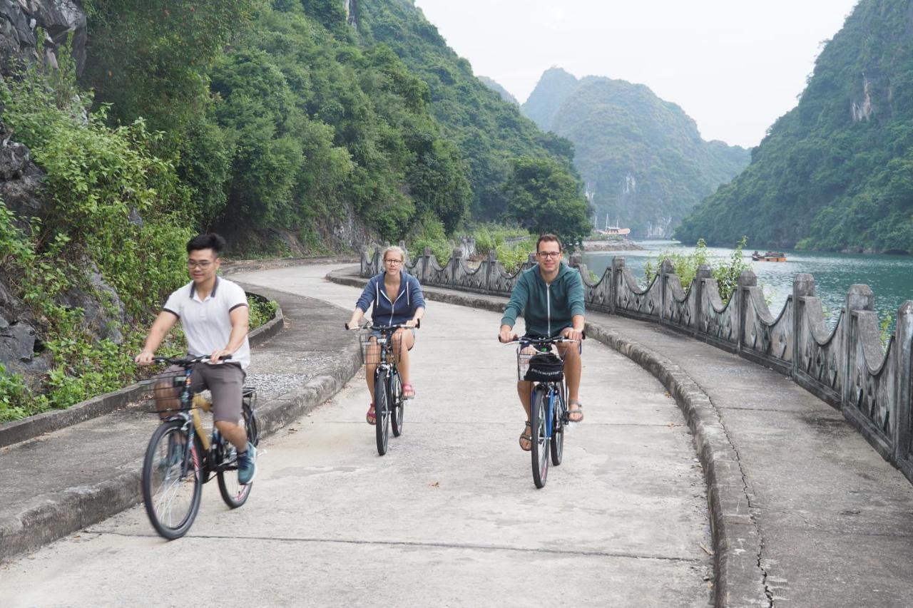Sunlight Cruise Hotel Ha Long Buitenkant foto
